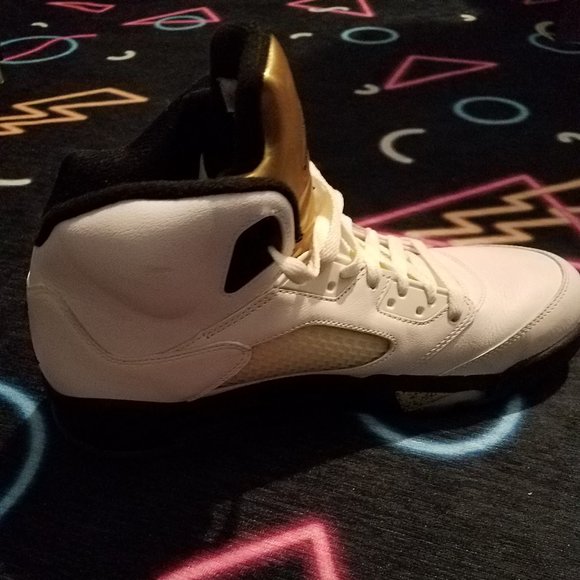 AIR JORDAN 5 RETRO \'OLYMPIC GOLD\'  -- Size 10.5